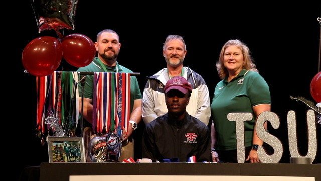 Mayde Creek’s David Livingston signed to run cross country and track and field at Texas Southern University.